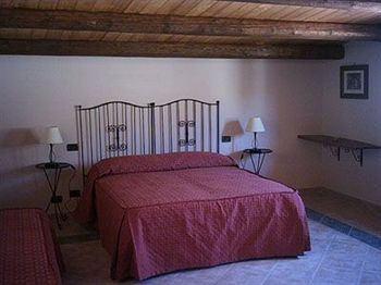 La Fontanella 3*